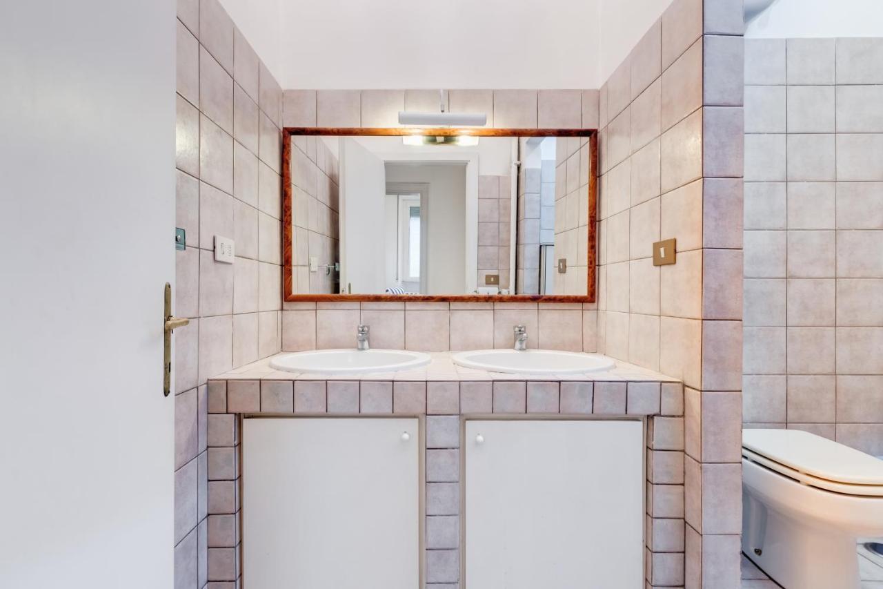 Appartamento Con 3 Camere Da Letto E 2 Bagni Vicino Al Vaticano Roma Ngoại thất bức ảnh