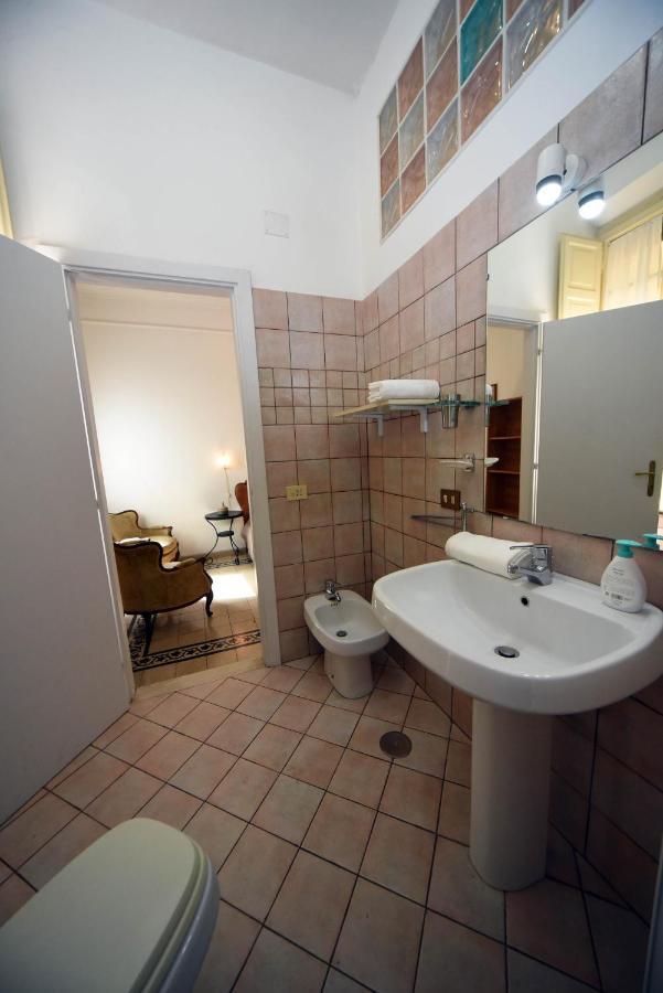 Appartamento Con 3 Camere Da Letto E 2 Bagni Vicino Al Vaticano Roma Ngoại thất bức ảnh