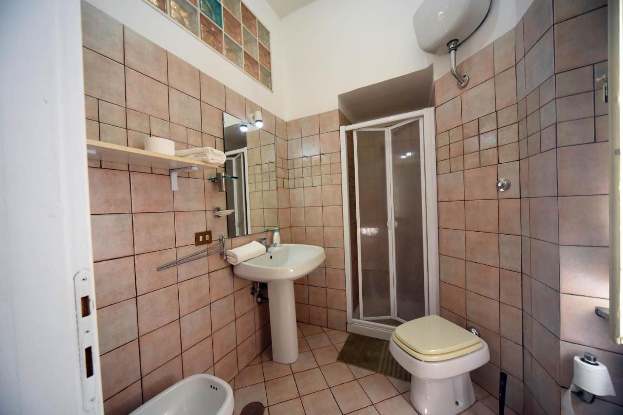 Appartamento Con 3 Camere Da Letto E 2 Bagni Vicino Al Vaticano Roma Ngoại thất bức ảnh